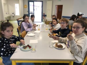 Bol de pâtes au profit des Amis des Enfants du Monde